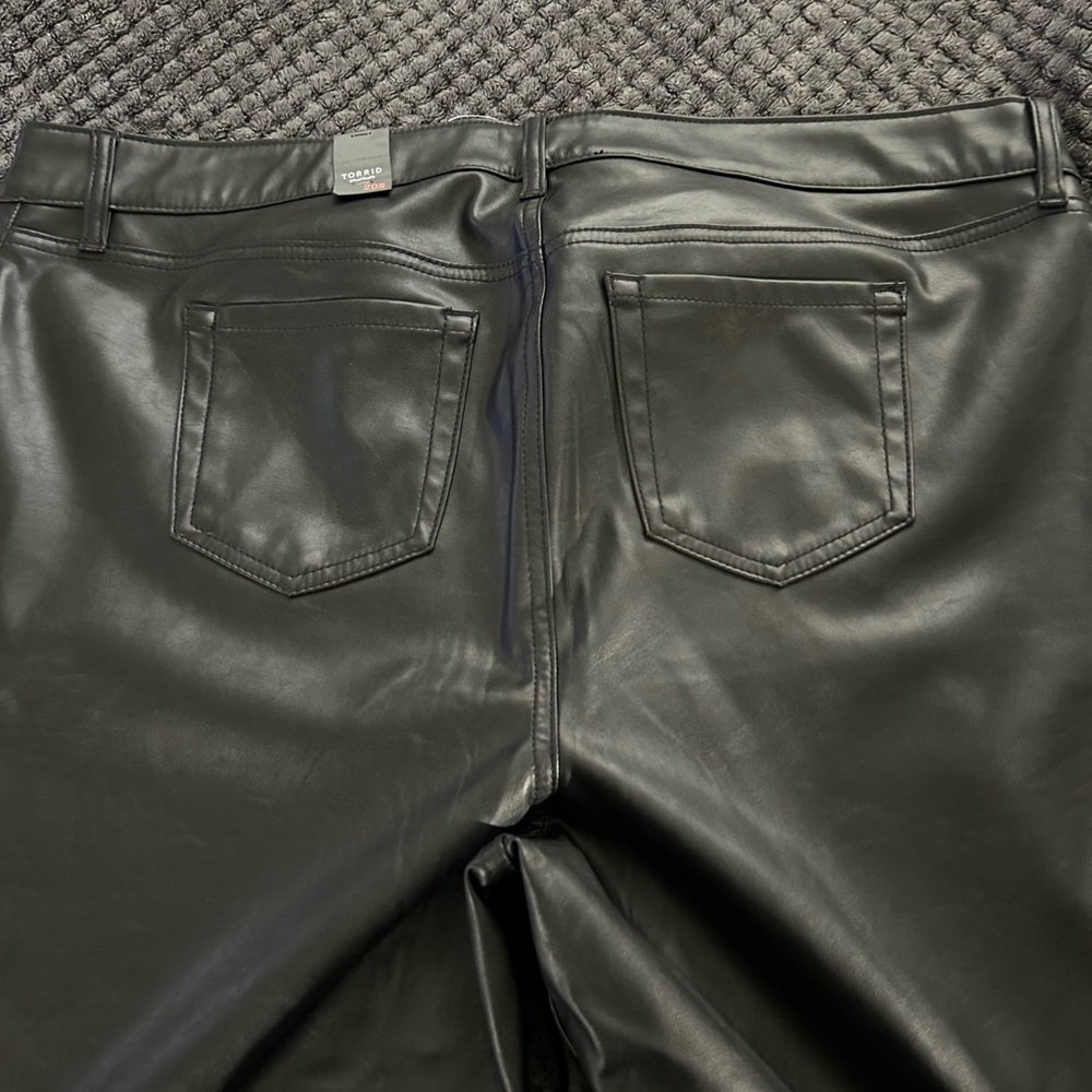 Leather Pants - Picture 2 of 5